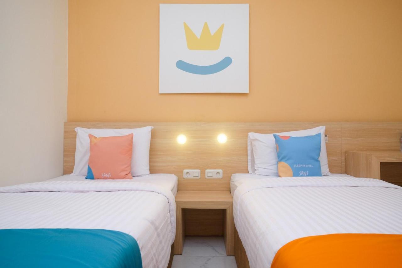 Sans Hotel Aurum Majapahit Semarang Exterior photo