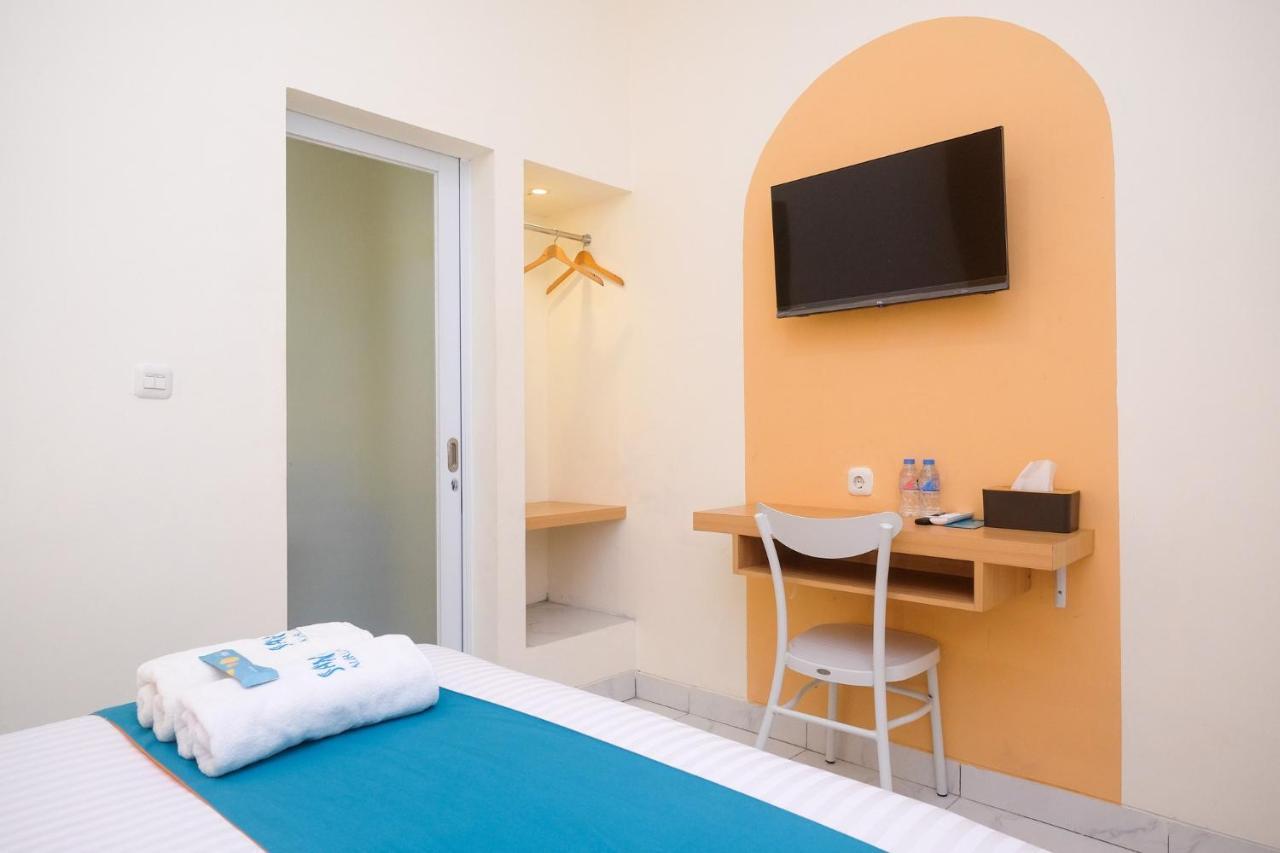 Sans Hotel Aurum Majapahit Semarang Exterior photo